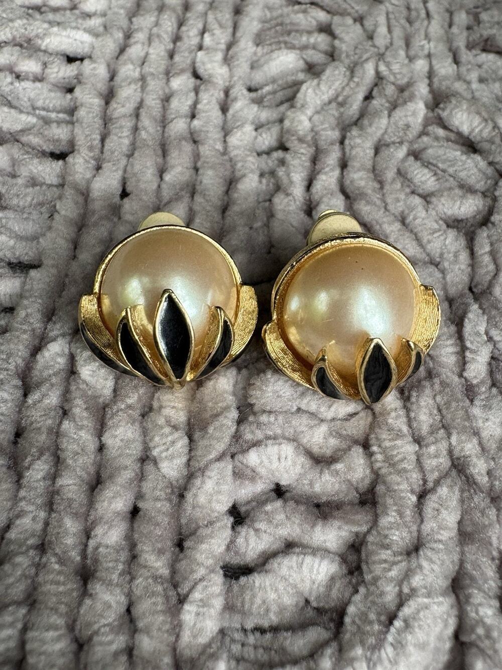 Vintage Richelieu Faux Pearl Clip On Earrings Gold Tone Black Enamel Lotus Leaf